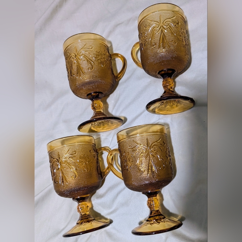 4 VTG TIARA 8oz AMBER SANDWICH HANDLED COFFEE MUGS NICE CONDITION